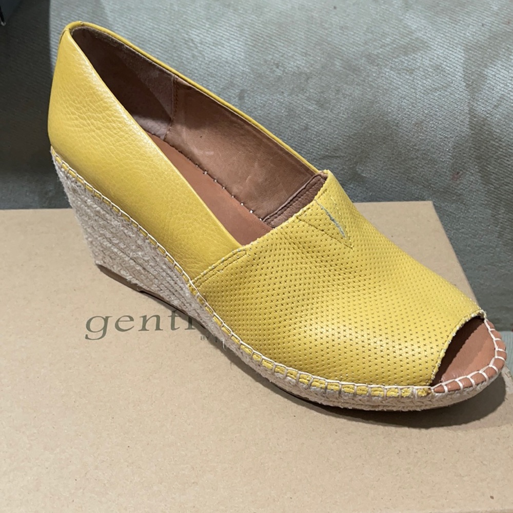 Gentle souls by Kenneth Cole